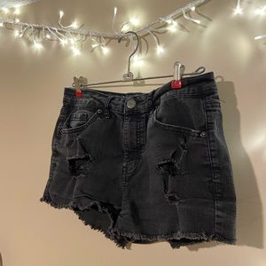 3/$15 ⭐️High Wasted Shorts⭐️